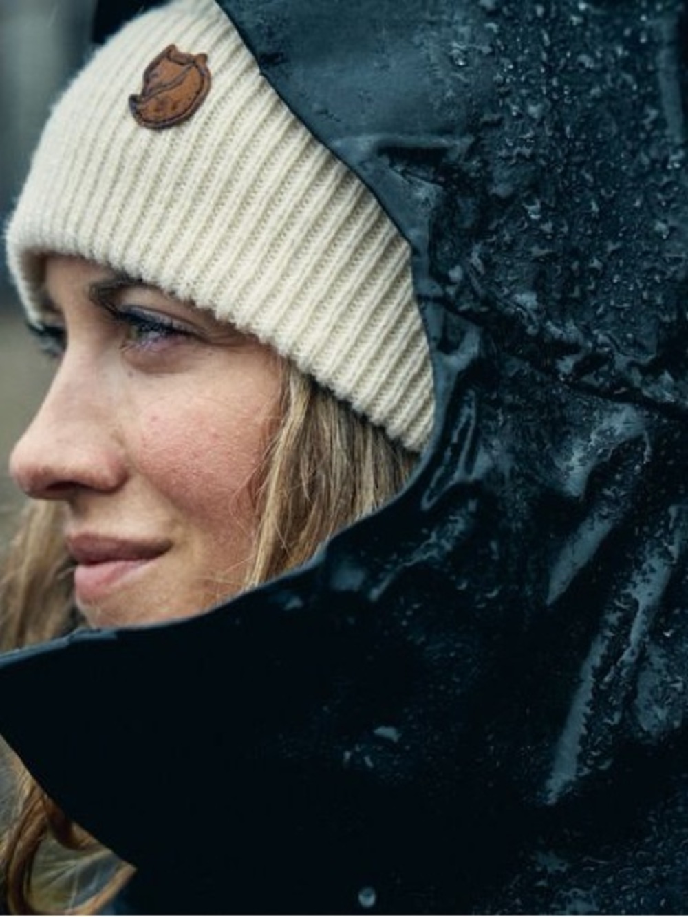 Fjällräven Directional Ribbed Wool Beanie Discontinued Leather Logo